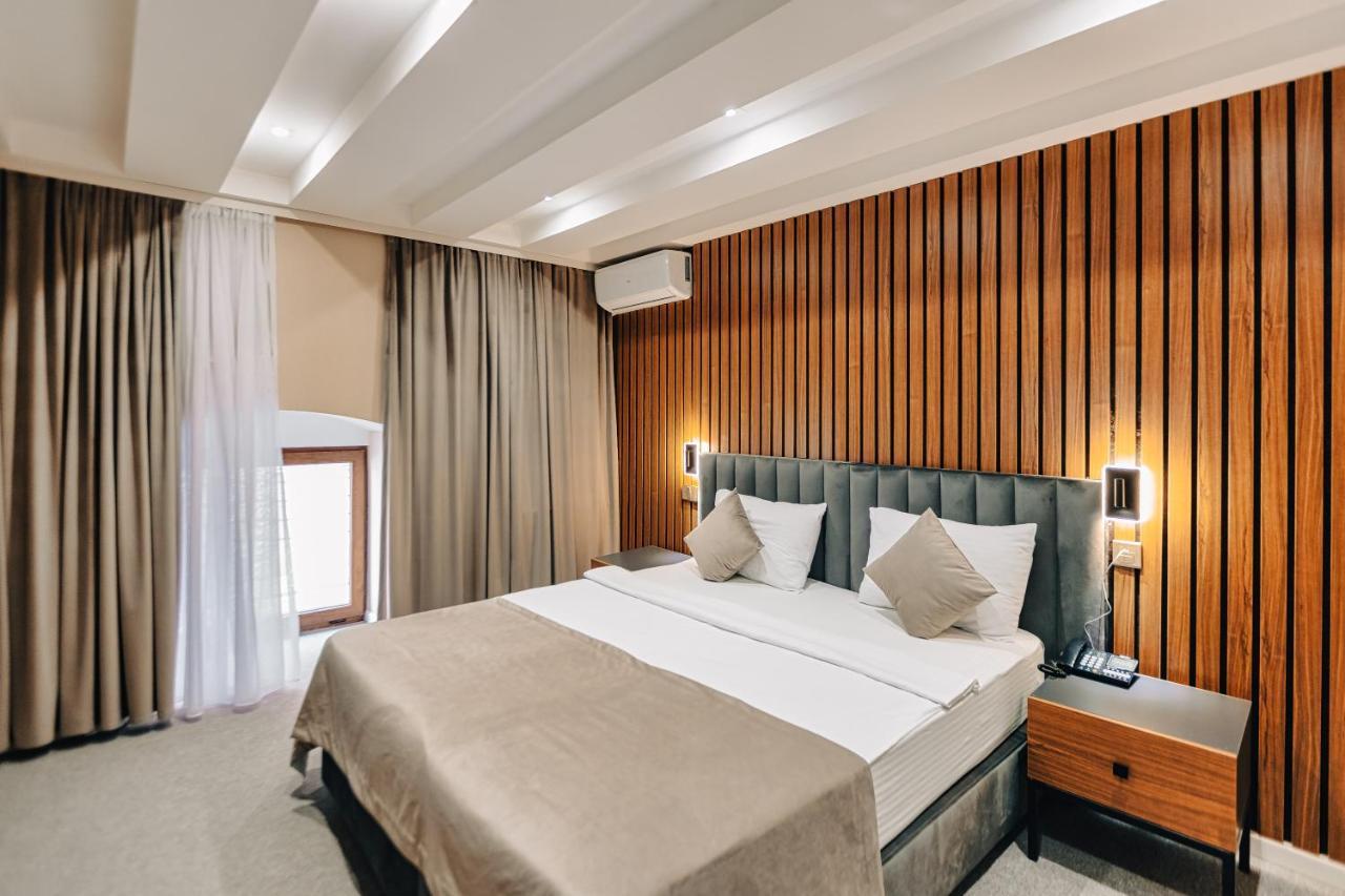 Eleven Hotel Baku Eksteriør billede